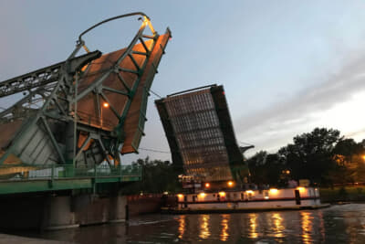 映画に登場した跳ね上げ橋。この運河がミシシッピ川に通じている