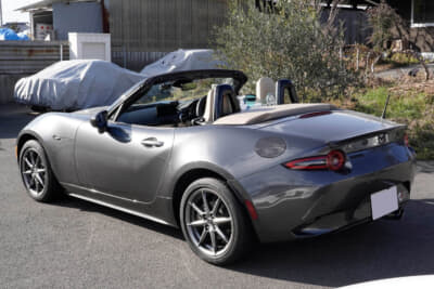 再会した「J-ROAD OPEN CLUB」の仲間たちとまた一緒に楽しみたいと志儀さんが選んだ愛車は、2024年式のロードスター S レザーパッケージVセレクションだ