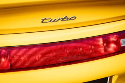 21万8500ユーロ（邦貨換算約3500万円）で落札されたポルシェ「911ターボ クーペ」（C）Courtesy of RM Sotheby's