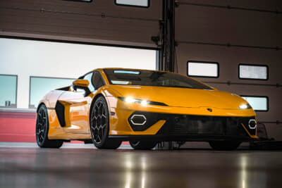 イタリアのミサノ・ワールド・サーキットでランボルギーニ テメラリオ