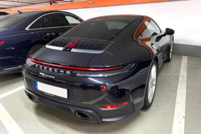 SIXT（シックスト）ではポルシェもレンタルできます。きっと高いんでしょうね