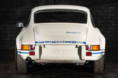 71万3750ユーロ（邦貨換算約1億1430万円）で落札されたポルシェ「911カレラRS 2.7」（C）Courtesy of RM Sotheby's