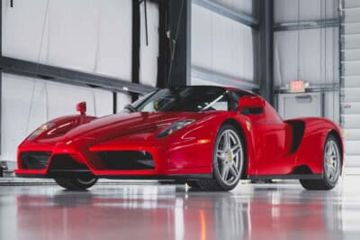 550万ドル～650万ドル（邦貨換算約8億2500万円〜9億7500万円）で現在も販売中のフェラーリ「エンツォ フェラーリ」（C）Courtesy of RM Sotheby's