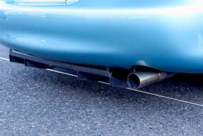 マツダ 2代目 ロードスターRS：リアディフューザーも装備する