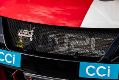 スズキ スイフトスポーツ：エアインテークの奥には「WRC」の文字