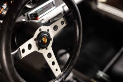 71万3750ユーロ（邦貨換算約1億1431万円）で落札されたポルシェ「911カレラRS 2.7」（C）Courtesy of RM Sotheby's