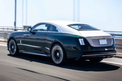 ロールス・ロイス スペクター：モーターはシステム最高出力592ps、最大トルク900Nmを発生。0→100km/h加速4.5秒となる