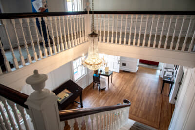 当時としては珍しかった女性建築家のジュリア・モーガンによる設計となっている