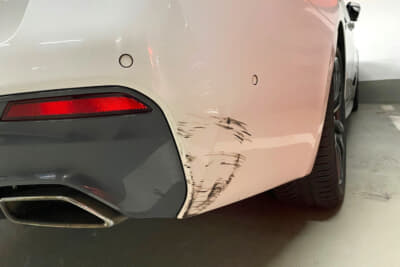 SIXT（シックスト）で借りたBMW 540d は傷だらけなうえ、車内清掃もいい加減でがっかり