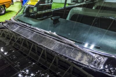 キャデラック フリートウッド 60スペシャル:本格的なレストレーションは一度も受けていないようで、塗装が一部で傷んでいたり、バンパーにサビが浮いている