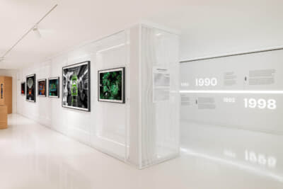 ランボルギーニミュージアムで写真展「The Industrial Perspective(産業的視点)」が開催中