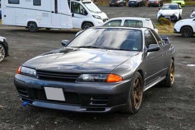 かなりコンディションの良さそうな日産 R32型スカイライン