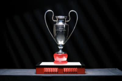 1985年ポルトガルGPのトロフィー