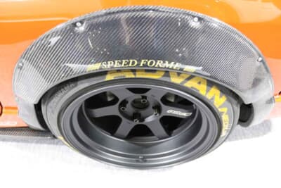 日産 フェアレディZ：迫力ある前後のオーバーフェンダーもS30ならではの注目ポイント