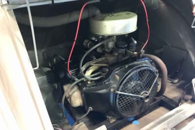 シトロエン 2CVサハラのリアエンジン