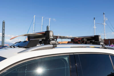 フォルクスワーゲン T-Cross：海外パーツで統一感を持たせるため、スーリーのキャリアをチョイス