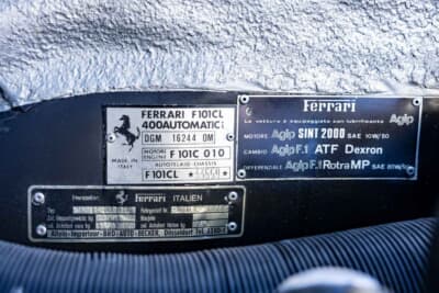 9万2000ユーロ（邦貨換算約1470万円）で落札されたフェラーリ「400i オートマチック」（C）Bonhams