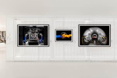 ランボルギーニミュージアムで写真展「The Industrial Perspective(産業的視点)」が開催中