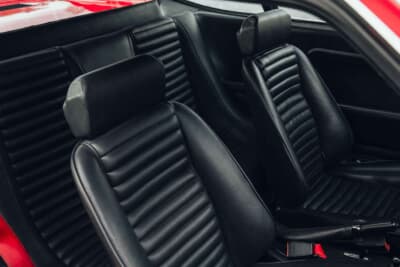 5万6350ユーロ（邦貨換算約900万円で落札されたフェラーリ「ディノ308GT4」（C）Bonhams