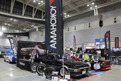 第16回ノスタルジック2デイズ2025で展開された横浜ゴムのブース