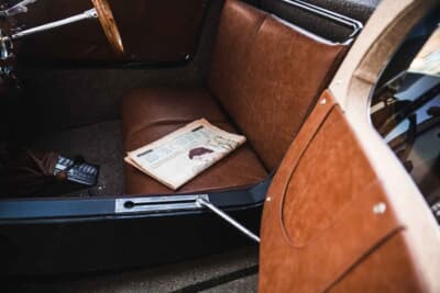 9万ユーロ（邦貨換算約1450万）で落札されたブガッティ「T57SCクーペ・アトランティーク ジュニアカー」（C）Courtesy of RM Sotheby's
