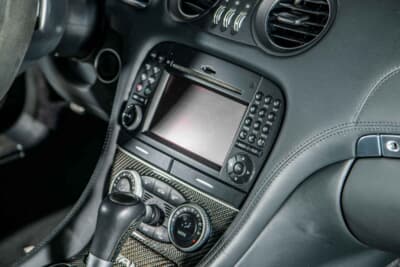 25万ドル〜35万ドル（邦貨換算約3730万円〜5220万円）で現在も販売中のメルセデス・ベンツ「SL65 AMG ブラックシリーズ」（C）Courtesy of RM Sotheby's