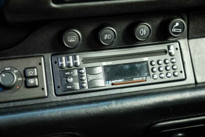 21万8500ユーロ（邦貨換算約3500万円）で落札されたポルシェ「911ターボ クーペ」（C）Courtesy of RM Sotheby's