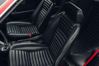 5万6350ユーロ（邦貨換算約900万円で落札されたフェラーリ「ディノ308GT4」（C）Bonhams