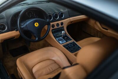 12万750ユーロ（邦貨換算約1935万円）で落札されたフェラーリ「456M GT」（C）Bonhams