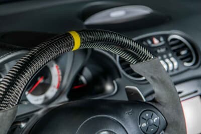 25万ドル〜35万ドル（邦貨換算約3730万円〜5220万円）で現在も販売中のメルセデス・ベンツ「SL65 AMG ブラックシリーズ」（C）Courtesy of RM Sotheby's