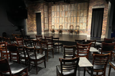 ここで芸を磨いて羽ばたいていく