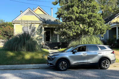 今夜の宿はかわいい一軒家のAirbnb