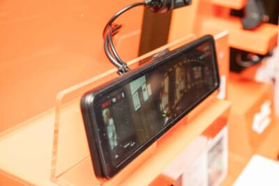 MiVue ER58：1500ニトの高輝度スクリーンを採用している