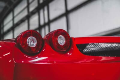 550万ドル～650万ドル（邦貨換算約8億2500万円〜9億7500万円）で現在も販売中のフェラーリ「エンツォ フェラーリ」（C）Courtesy of RM Sotheby's