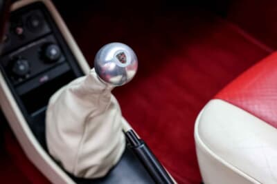 26万2500ユーロ（邦貨換算約4230万円）で落札されたポルシェ「911ターボ フラッハバウ」（C）Courtesy of RM Sotheby's