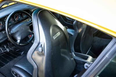 21万8500ユーロ（邦貨換算約3500万円）で落札されたポルシェ「911ターボ クーペ」（C）Courtesy of RM Sotheby's