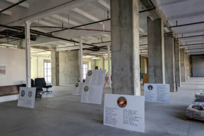 ニードルス駅の構内も見学することができた