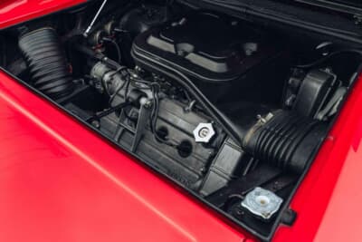 5万6350ユーロ（邦貨換算約900万円で落札されたフェラーリ「ディノ308GT4」（C）Bonhams