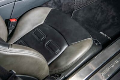 25万ドル〜35万ドル（邦貨換算約3730万円〜5220万円）で現在も販売中のメルセデス・ベンツ「SL65 AMG ブラックシリーズ」（C）Courtesy of RM Sotheby's