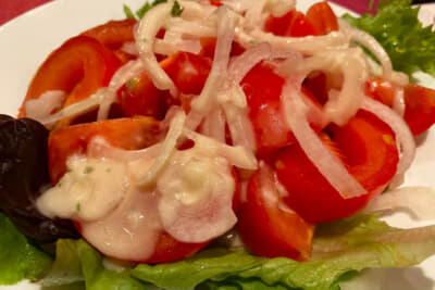 ピステンクラウゼのトマトサラダ