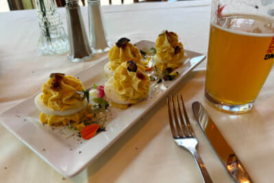 ランチはおしゃれな創作料理とクラフトビール