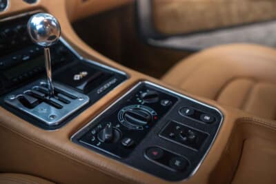 12万750ユーロ（邦貨換算約1935万円）で落札されたフェラーリ「456M GT」（C）Bonhams