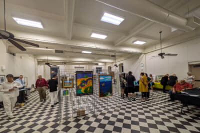 ニードルスの地元の人たちのアートフェス