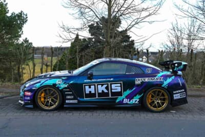 谷口信輝さんに思わず「ニュルブルクリンクへ自走で来られてますか？」とLINEをしてしまいました。見事なHKS仕様の日産 R35型GT-R