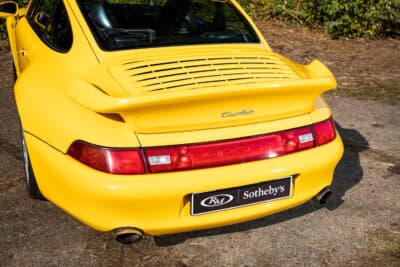21万8500ユーロ（邦貨換算約3500万円）で落札されたポルシェ「911ターボ クーペ」（C）Courtesy of RM Sotheby's