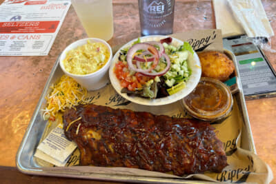 こちらが別の店で注文したソース・タイプのラック