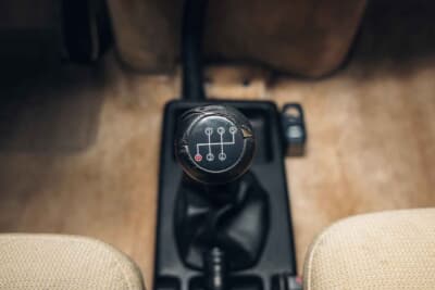 10万3500ユーロ（邦貨換算約1670万円）で落札されたルノー「5 ターボ2」（C）Courtesy of RM Sotheby's