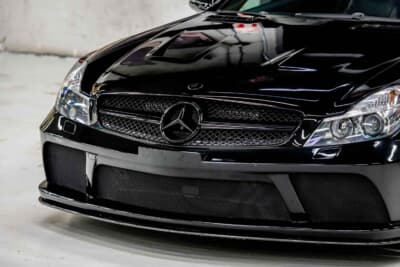 25万ドル〜35万ドル（邦貨換算約3730万円〜5220万円）で現在も販売中のメルセデス・ベンツ「SL65 AMG ブラックシリーズ」（C）Courtesy of RM Sotheby's