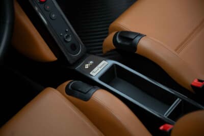 550万ドル～650万ドル（邦貨換算約8億2500万円〜9億7500万円）で現在も販売中のフェラーリ「エンツォ フェラーリ」（C）Courtesy of RM Sotheby's