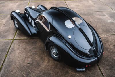 9万ユーロ（邦貨換算約1450万）で落札されたブガッティ「T57SCクーペ・アトランティーク ジュニアカー」（C）Courtesy of RM Sotheby's